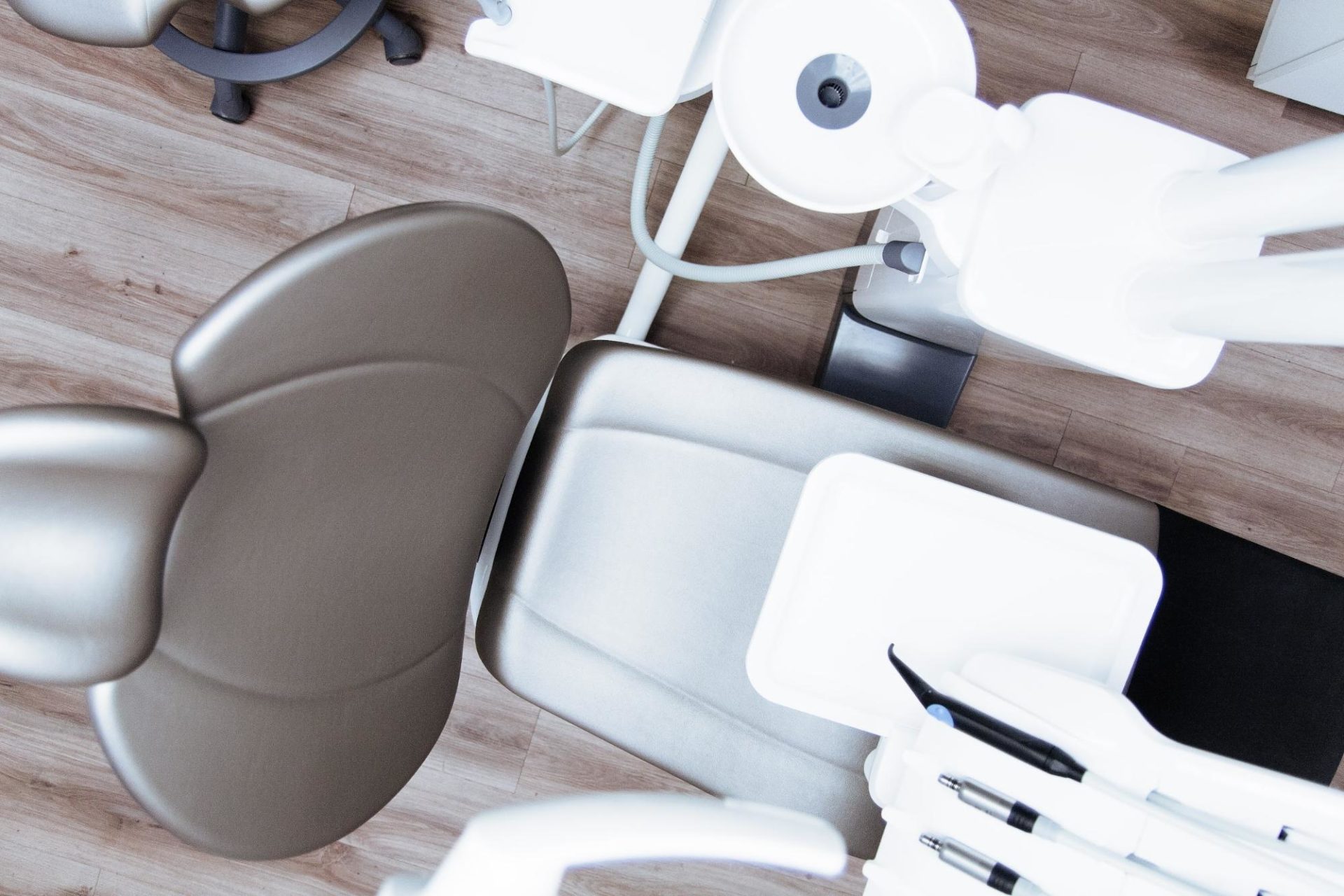 Bird’s eye view of a dental chair