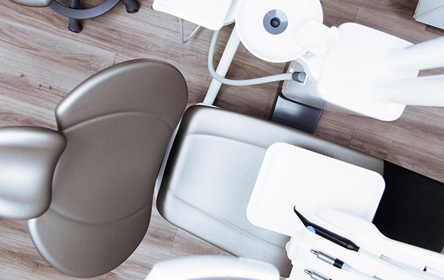  Bird’s eye view of a dental chair